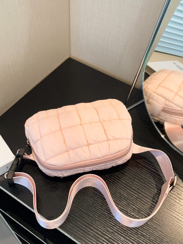 1204bb98-9fa8-4e0f-94ae-2c2eba48961f-Max 1204bb98-9fa8-4e0f-94ae-2c2eba48961f-Max