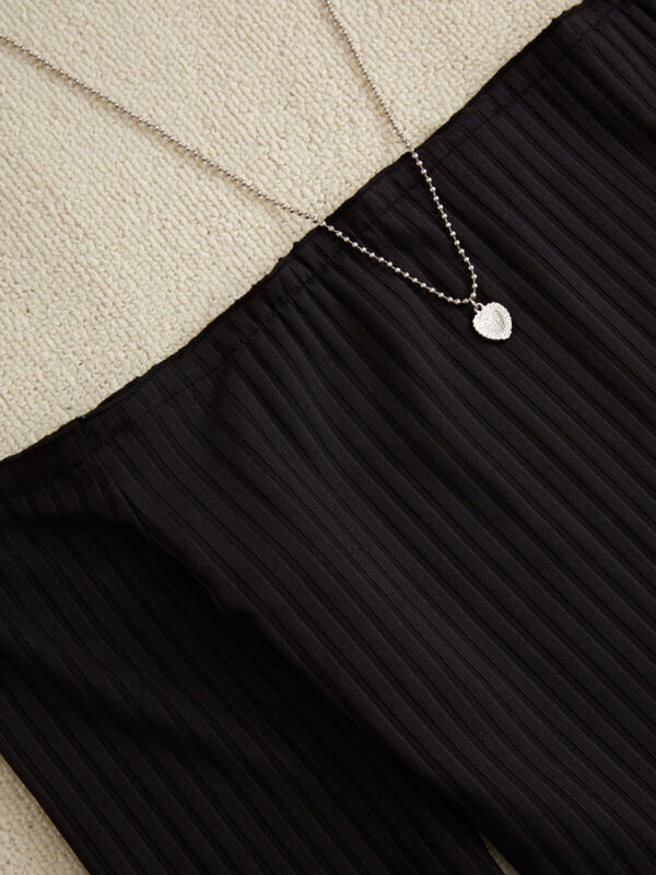 df6da77e-ae37-4050-9bec-9cab9e11a23e-Max df6da77e-ae37-4050-9bec-9cab9e11a23e-Max